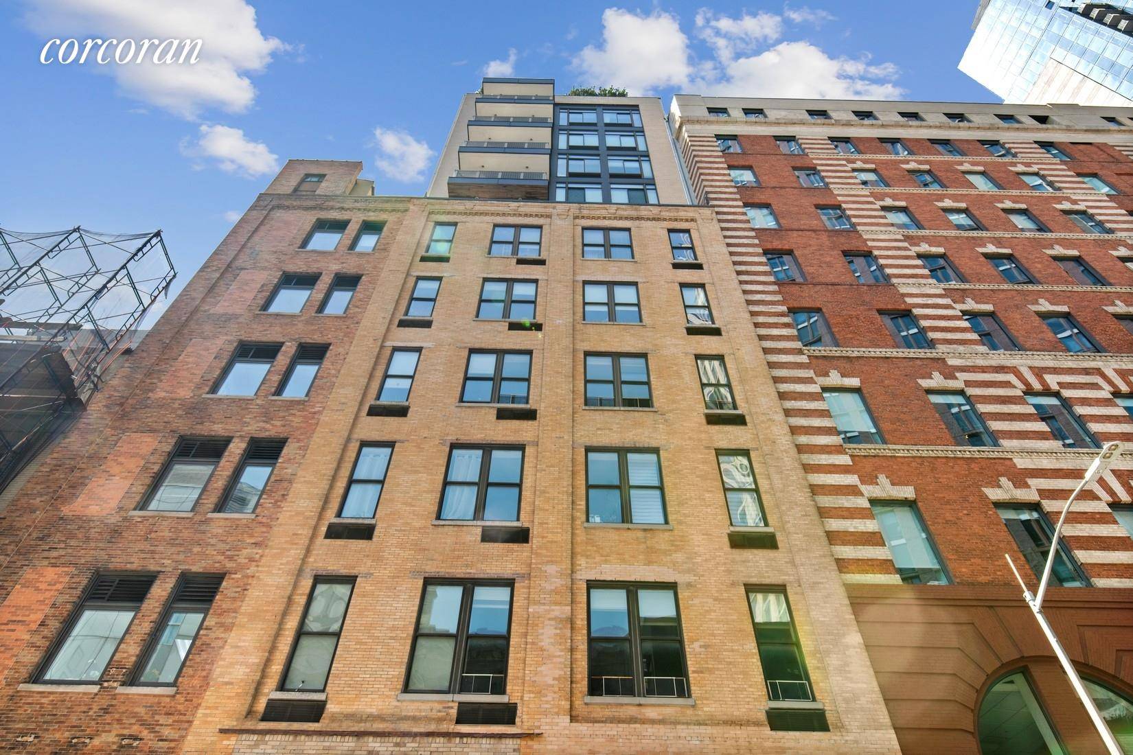 Welcome to 96 Rockwell Pl located where Downtown Brooklyn starts and Fort Greene ends.