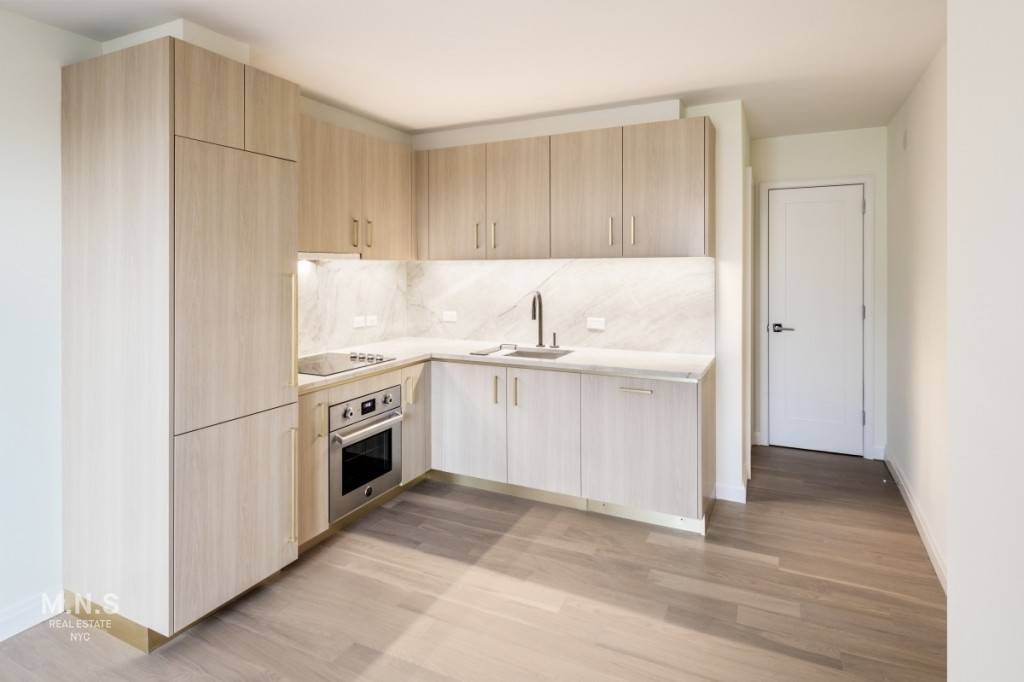 Newly Renovated, Large One Bedroom Now Available in Chelsea !