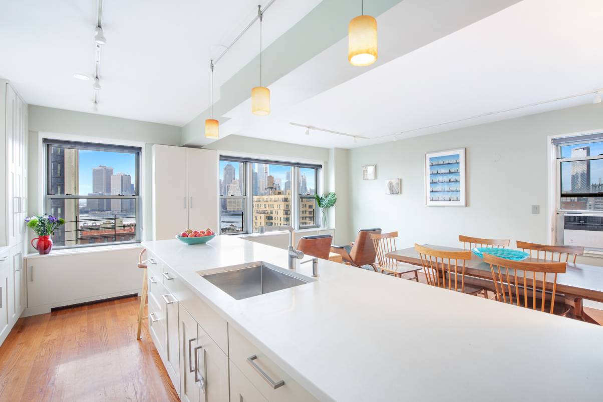 Come see all this spacious 4 bedroom, 3 bathroom home has to offer in a beautiful Art Deco style 24 hour doorman building within the heart of bucolic Brooklyn Heights.