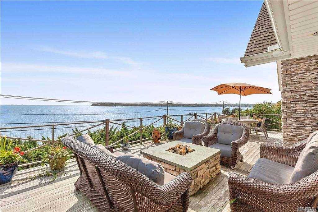 Magnificent Shinnecook Bay views from this 3 Bedroom 3 bath home.