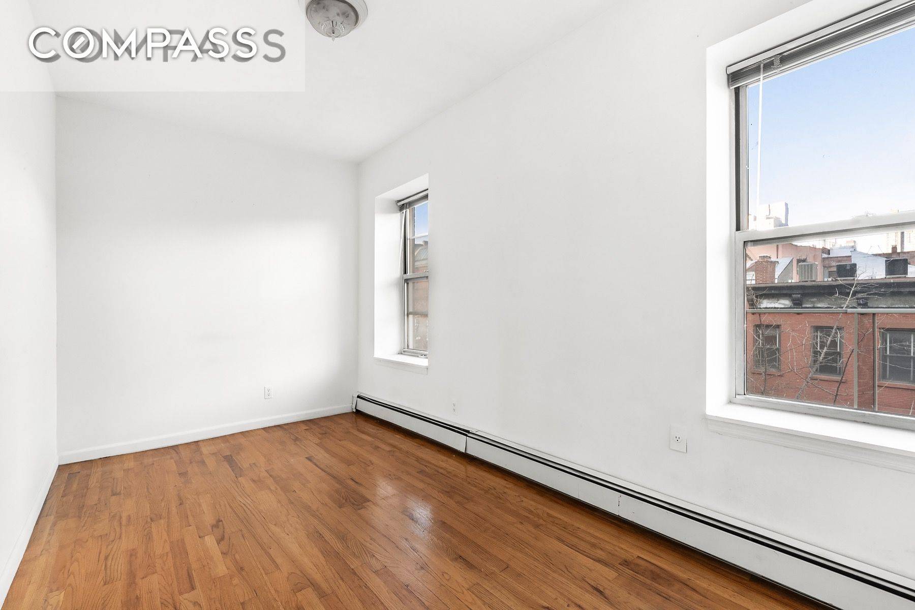 Spacious 4BR, 1 Bath in the heart of Midtown.