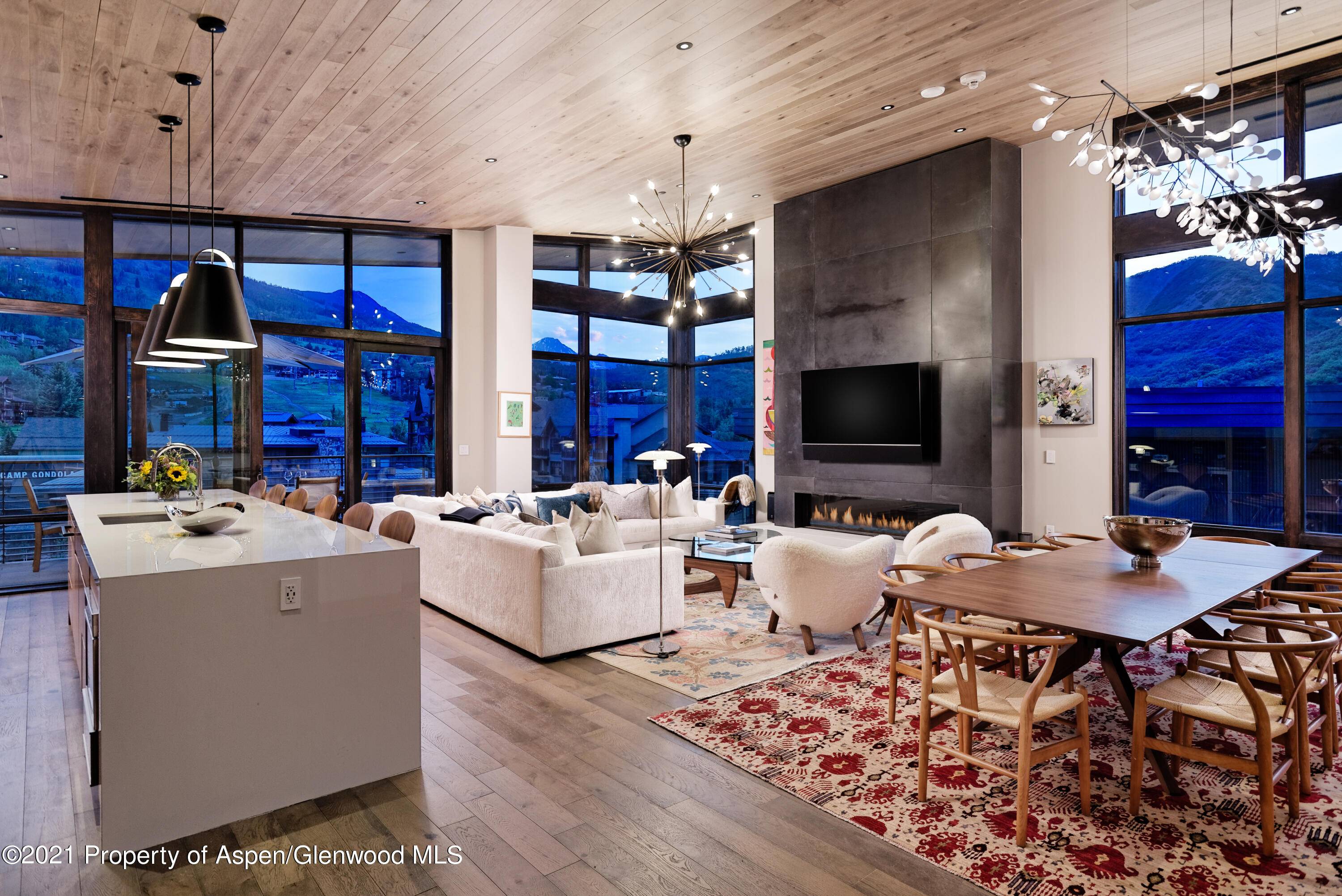 The crown jewel of One Snowmass, this luxury penthouse is the optimal choice for a winter or summer in Base Village.