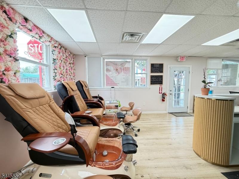 Beauty Salon