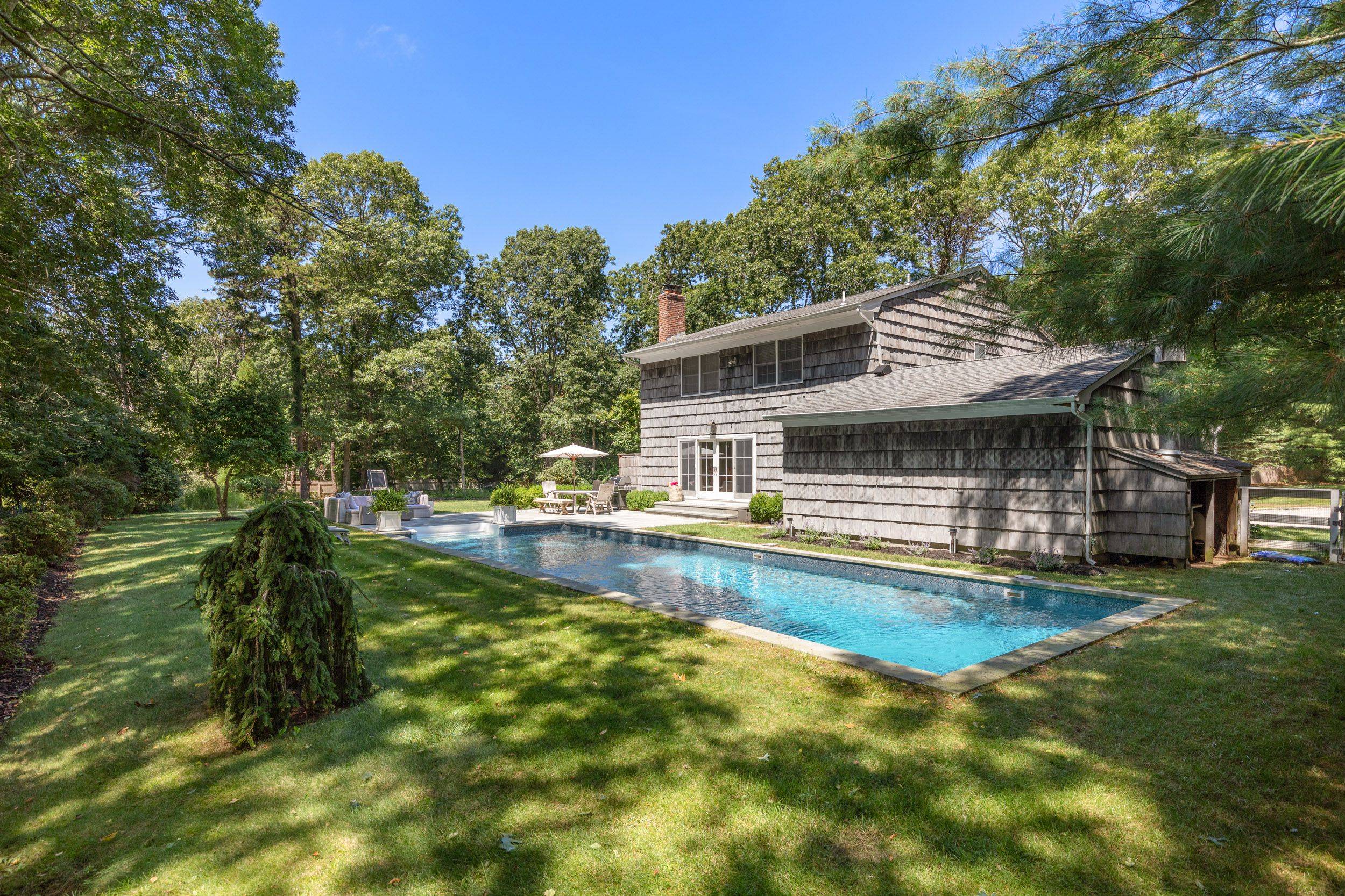 A Hamptons Vacation Home Close to All