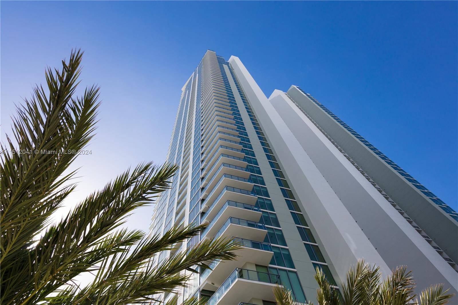 Top of the line 3 bedroom den and 4 full bathrooms unit in Biscayne Beach.