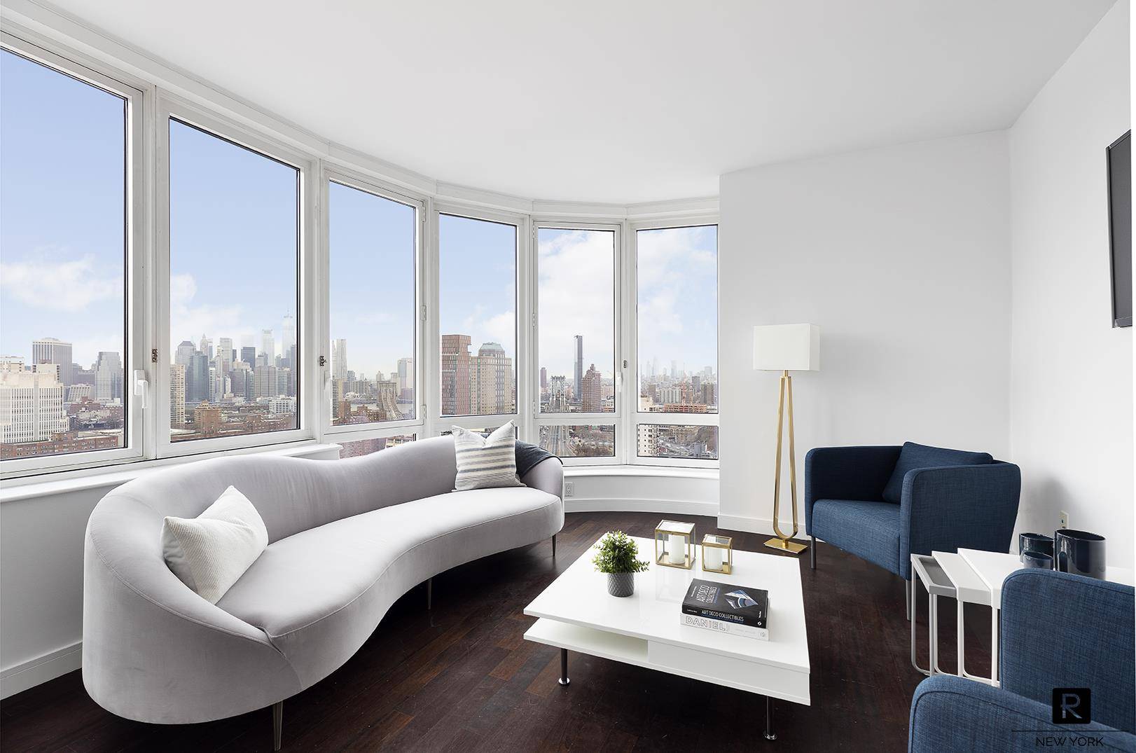 The most SPECTACULAR views will captivate you once you enter 31F at the ORO the entire iconic Manhattan skyline from the Financial District to Midtown all the way to Queens ...