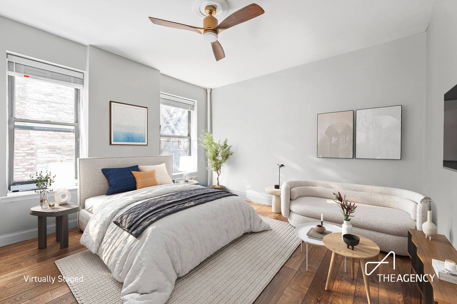 Welcome to 102 West 80th Street, Apartment 48 a beautifully designed prewar studio perfectly situated between Columbus and Amsterdam Avenues in the heart of the Upper West Side.