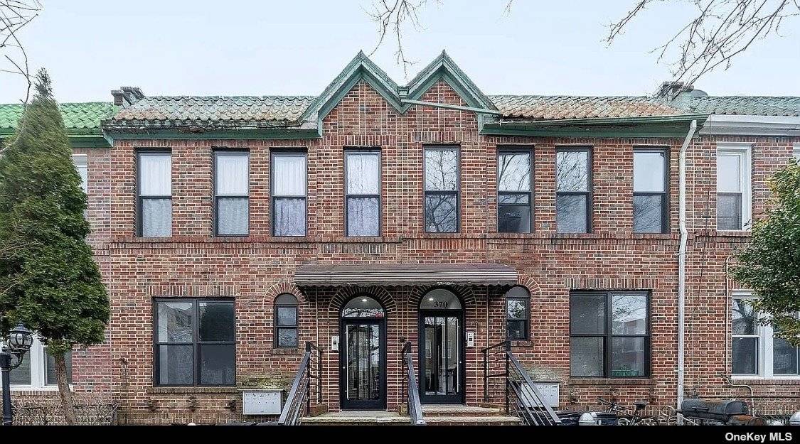 None rent rent stabilized 8 family building due to the fact its being sold with 370 rutland Rd as package deal while each one has its own deed.