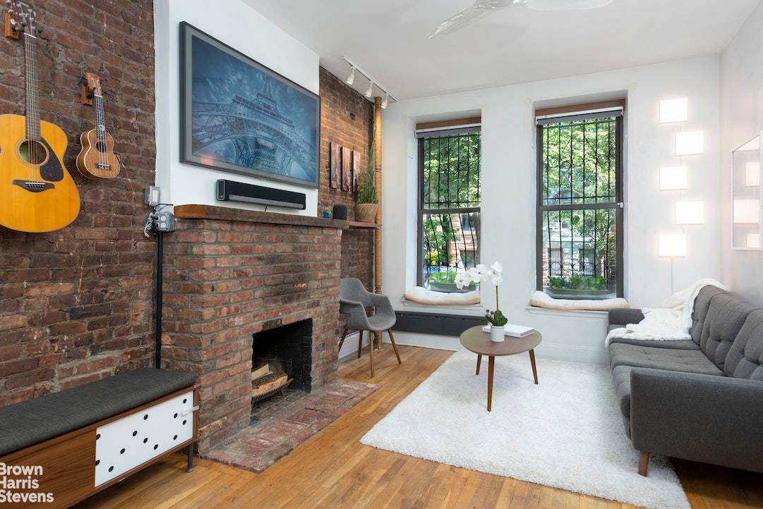 Park Slope Parlor floor with private outdoor space !