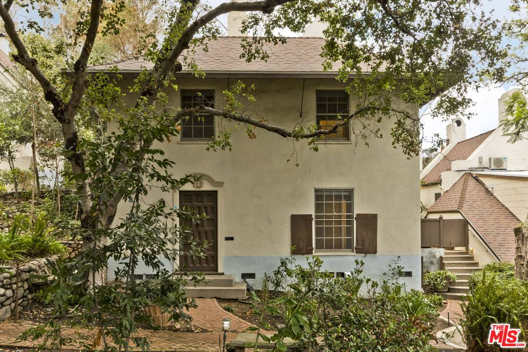 271   Beloit Ave 9BR Brentwood La