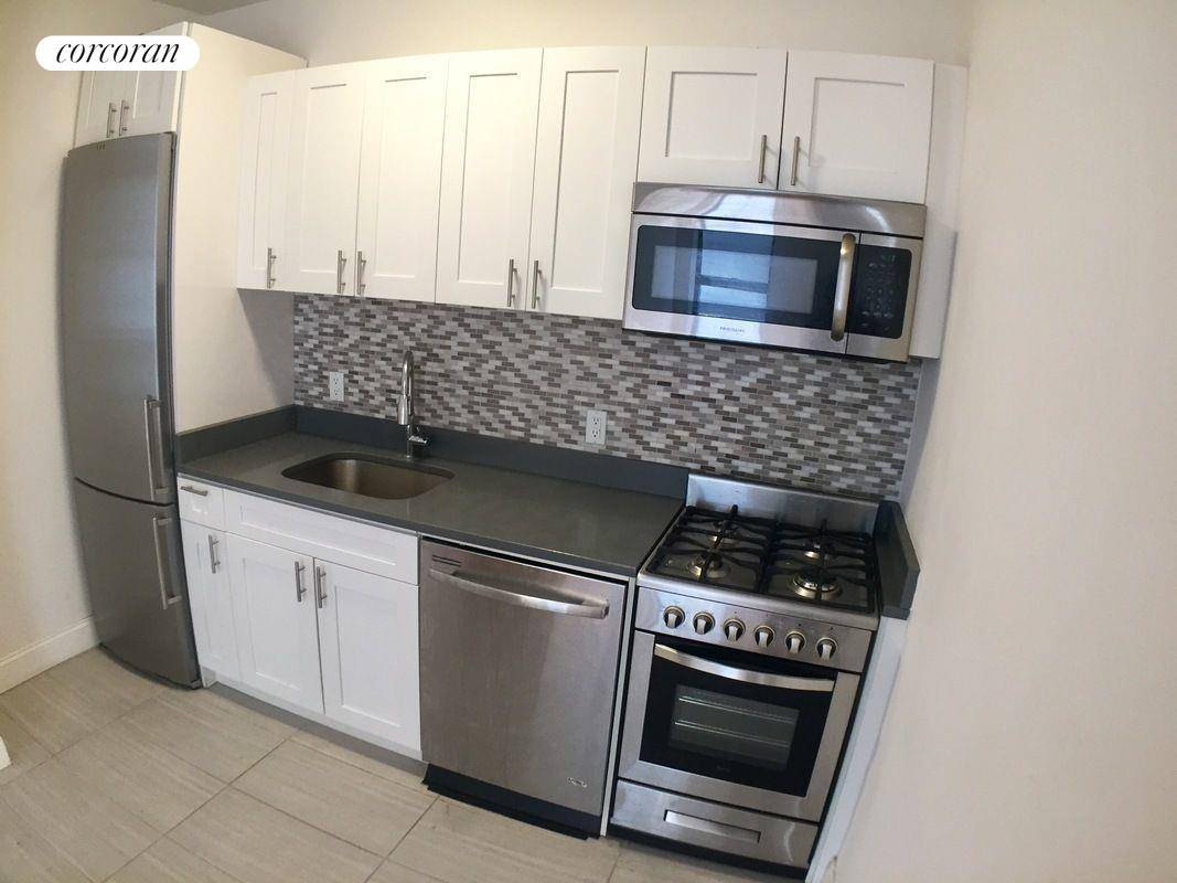 This beautiful, fully renovated 3 bedroom, 2 bathroom apartment in prime Central Harlem is waiting for you !
