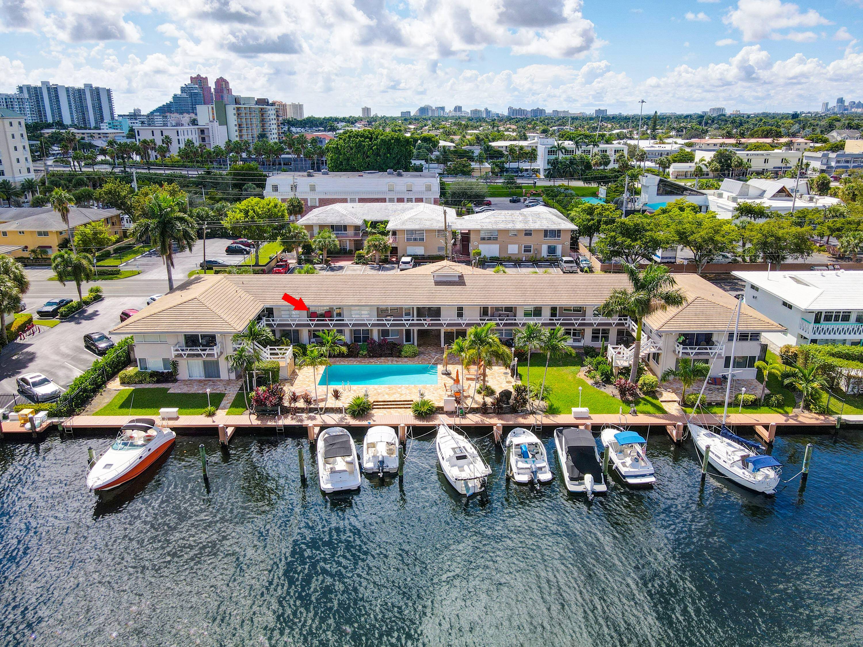WELCOME to BOATERS and WATERFRONT LOVERS PARADISE !