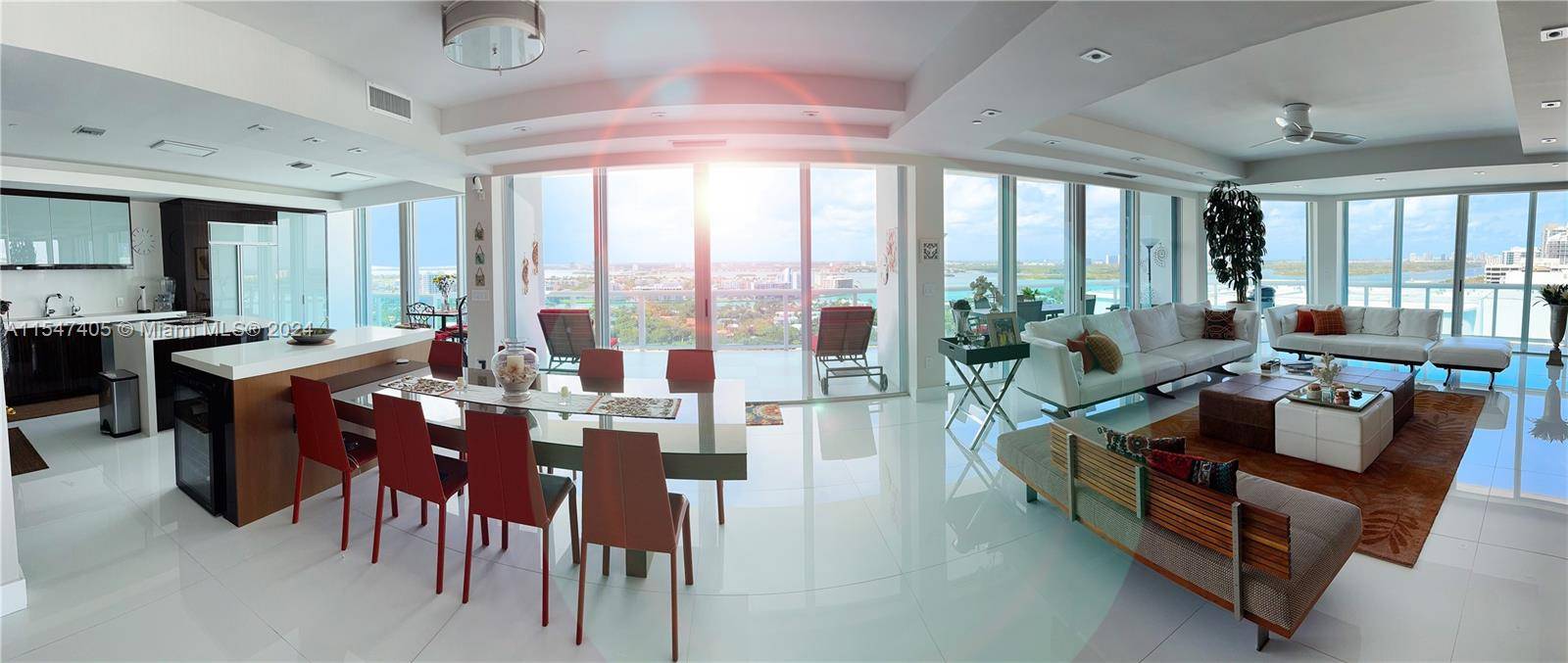 The wrap around balcony allows a spectacular view of the Ocean, the Bay, and the City with incredible Sunset.