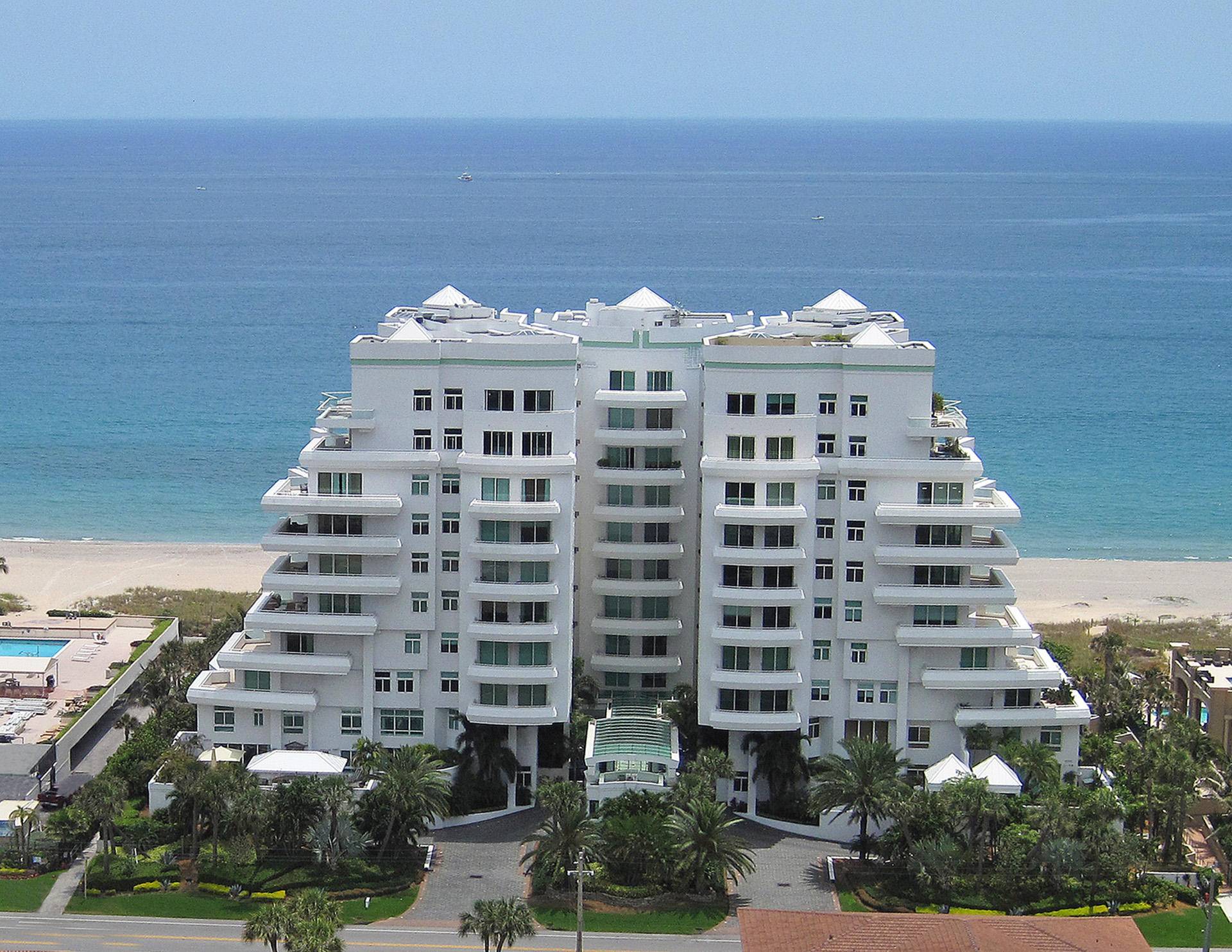 CUSTOM DESIGNED DIRECT OCEANFRONT FULLY FURNISHED 4 BEDROOM DOUBLE RESIDENCE AT THE ARAGON WITH OCEAN FRONT CABANA.