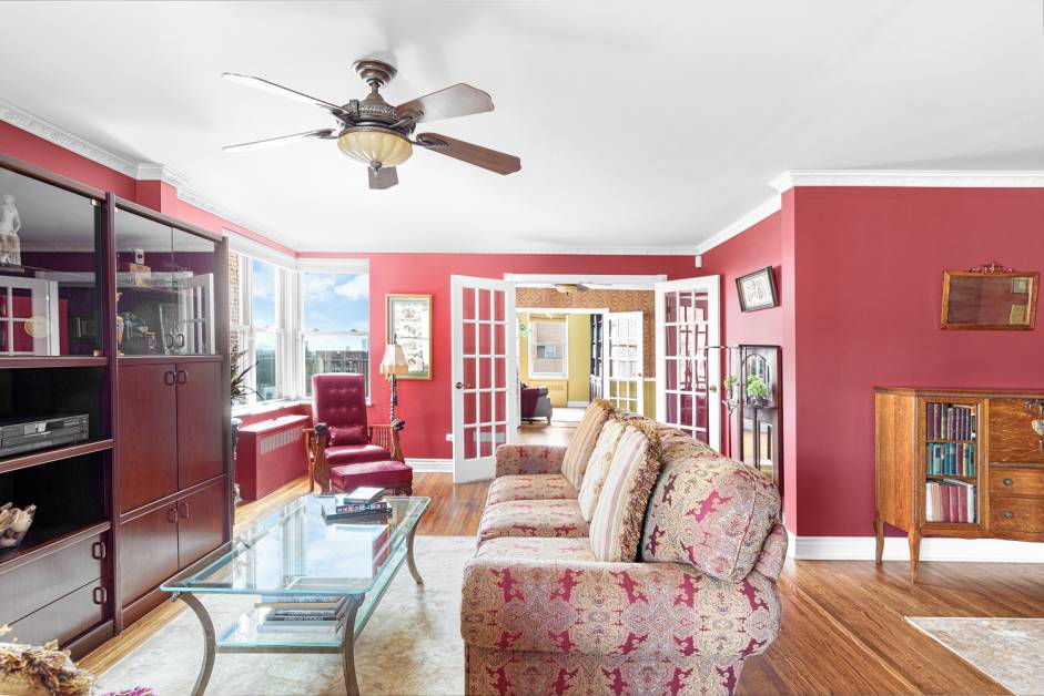 Perched on the top floor of highly desirable Bay Ridge coop with an enviable Shore Road location, the exceptional nearly 1, 800 square foot home is an immaculate three bedroom ...