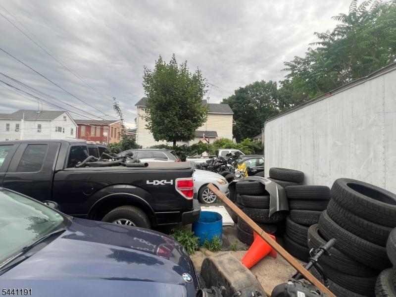Parking 3 Back