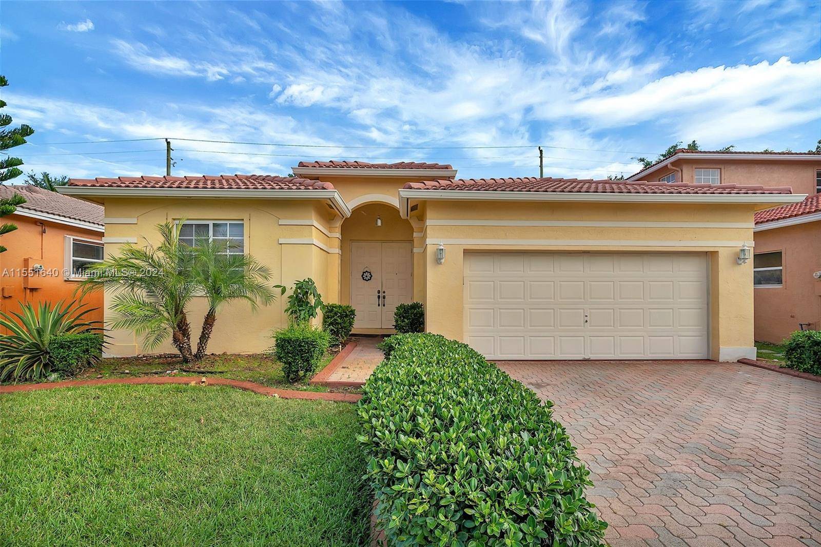 Immaculate 3 bedroom, 2 bath 2 car garage House located in the peaceful gated community of VIZCAYA !
