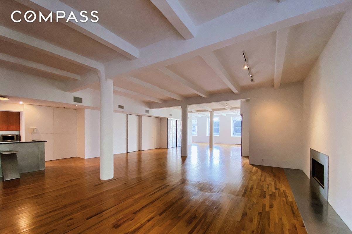 Spectacular and sprawling 3, 370sqft private full floor loft offers the perfect remedy for buyers looking in today's market VALUE !