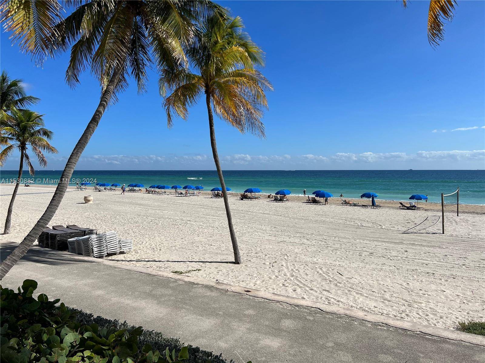 Seize a unique investment opportunity in this exceptional apartment within a luxurious beachfront condominium.