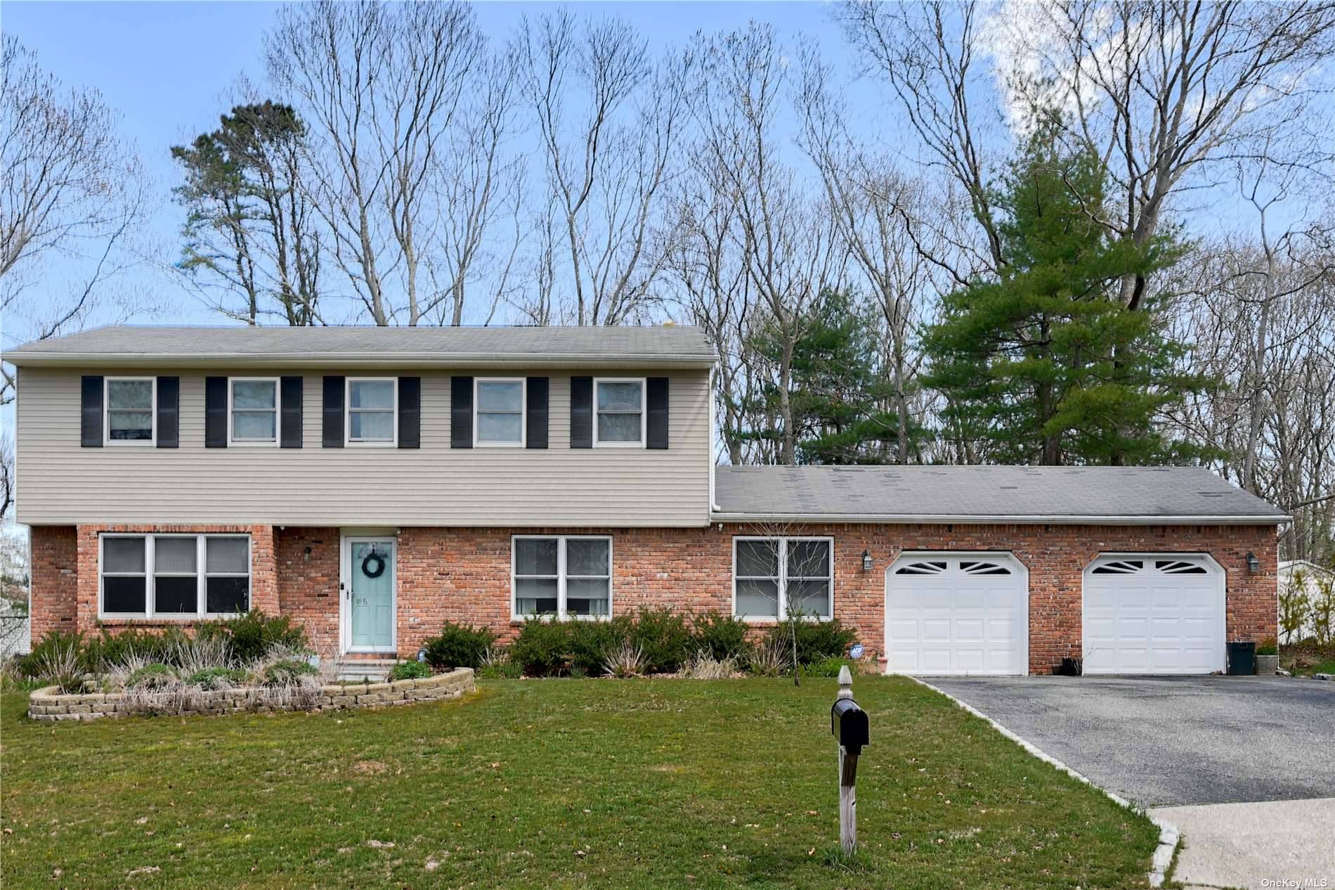 Located in Ashford Estates, this oversized and updated 5 Bedroom Colonial Features a Step down Den with Fireplace, Huge Eat in Kitchen, with Quartz counters and Stainless appliances, a Large ...