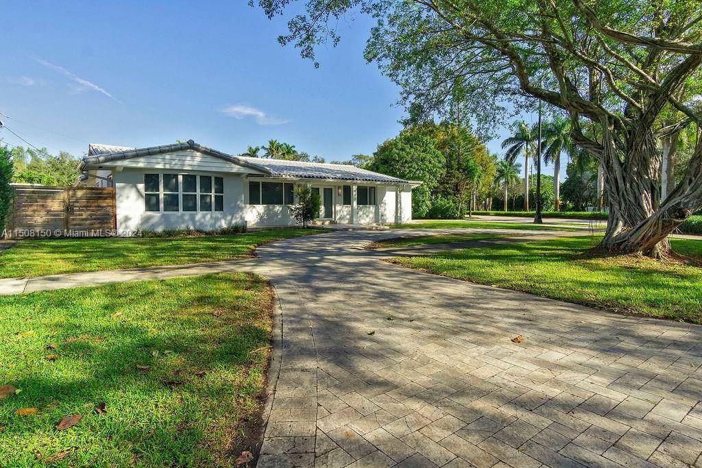 MIAMI SHORES 3 BEDROOMS AND 2 FULL BATHS, FULLY RENOVATED.