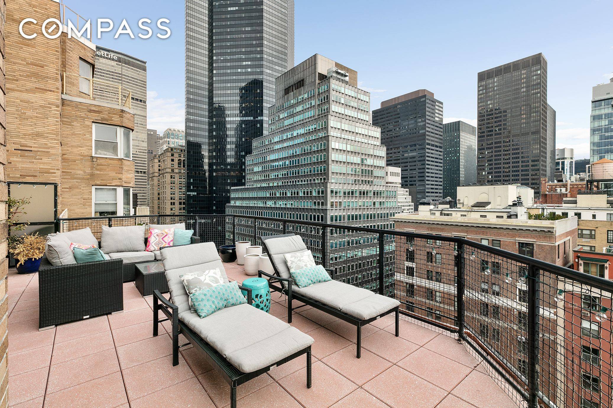 A great opportunity to rent this high floor expansive apartment with all the bells and whistles.