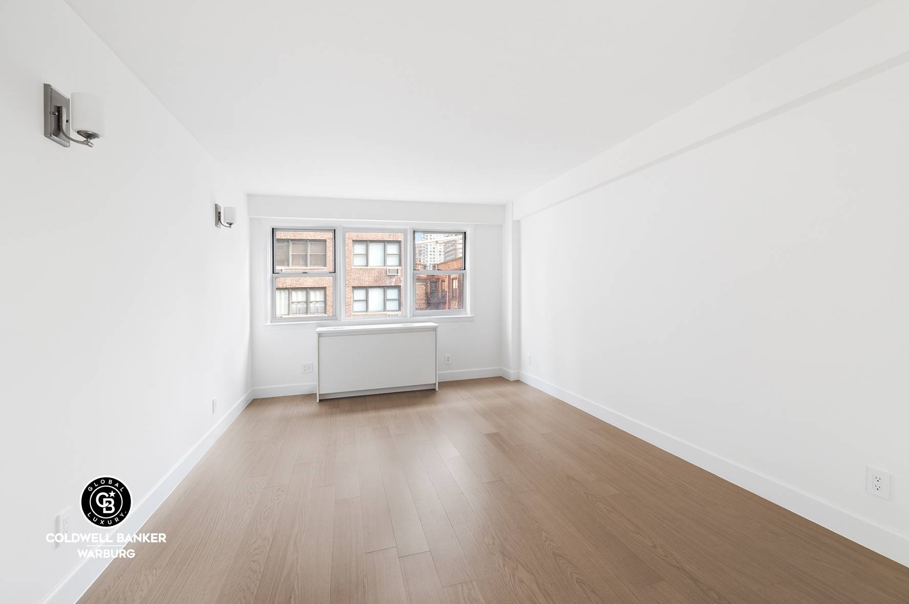 No Board approval is required for this brand newly renovated one bedroom unit in the Townsley, a full service cooperative building in Murray Hill.