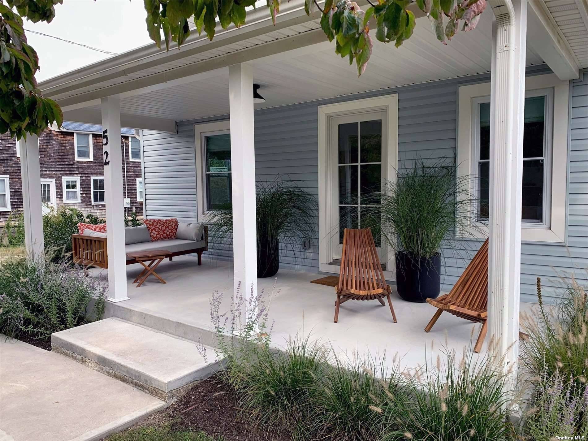 Welcome to the SURF SHACK in Hampton Bays Recently renovated, this house is everything you need in order to relax and enjoy some fun time away from the hussle and ...