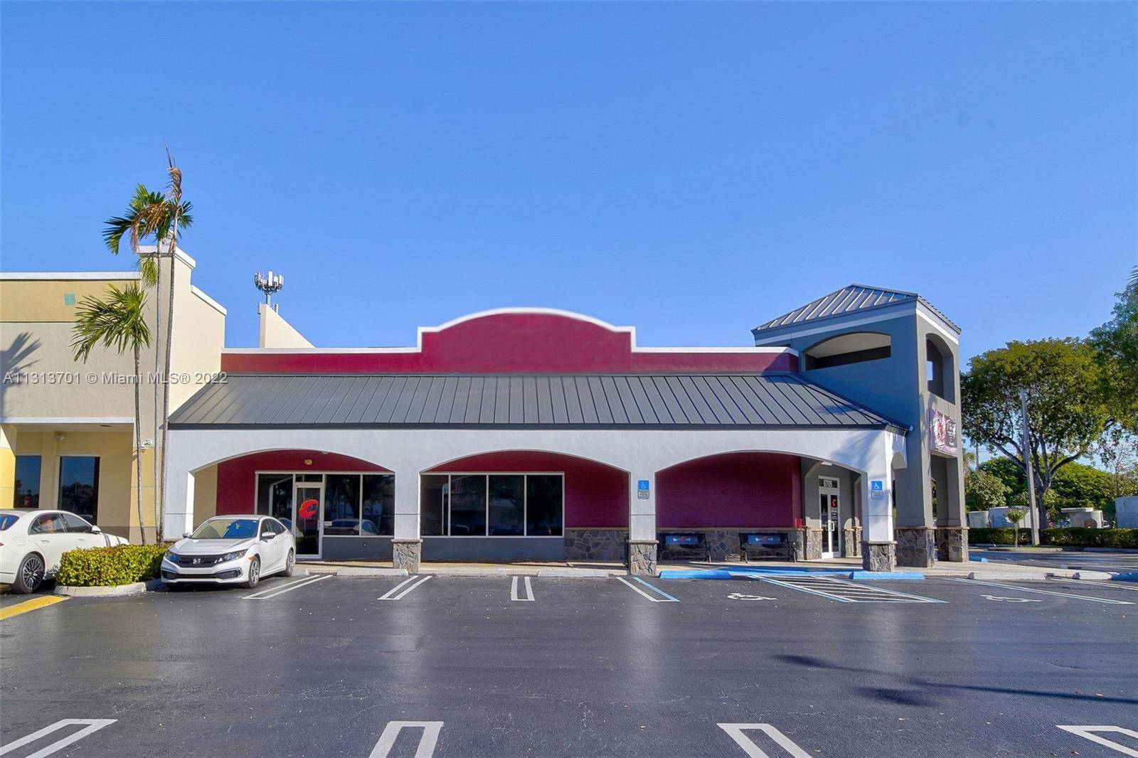 AMAZING OPPORTUNITY TO PURCHASE THE RIGHTS TO OPERATE YOUR RESTAURANT UNDER APPROXIMATELY 8, 500 SQUARE FEET IN THE HIGH TRAFFIC AREA OF THE FALLS MALL.
