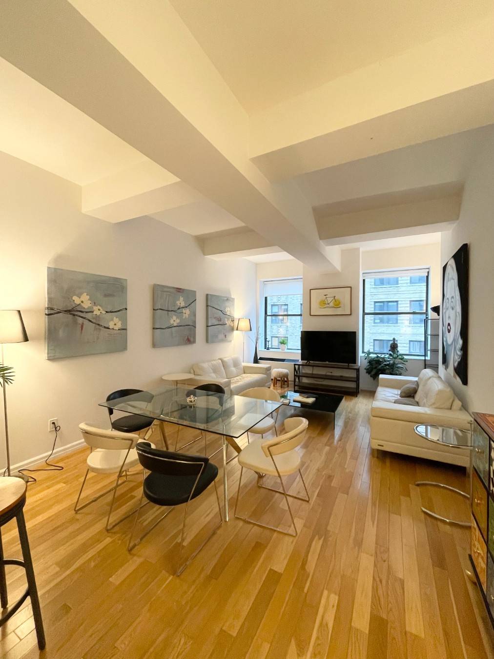 Huge luxury condo loft apartment 690sf with separate sleeping alcove.