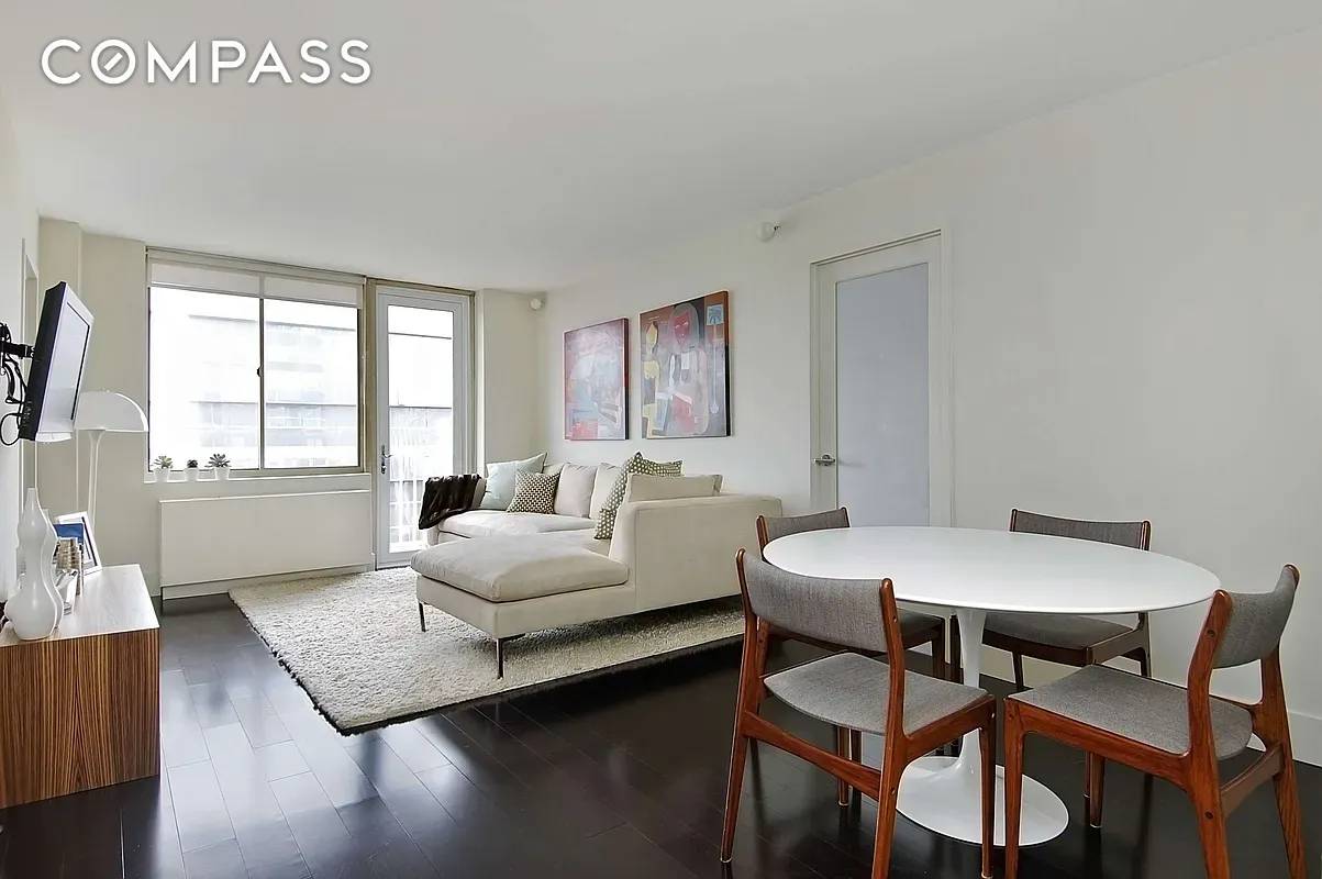 This stunning and luxurious 2BR 2BTH apartment has been completely renovated with no detail overlooked.