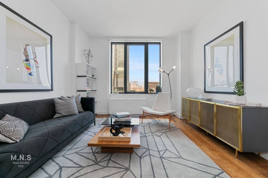 Incredible midtown Manhattan viewsReceive 1 Year Maintenance Credit Limited time concession.