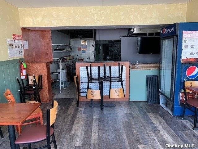 Excellent Take out Restaurant space with approximately 1200 square feet.