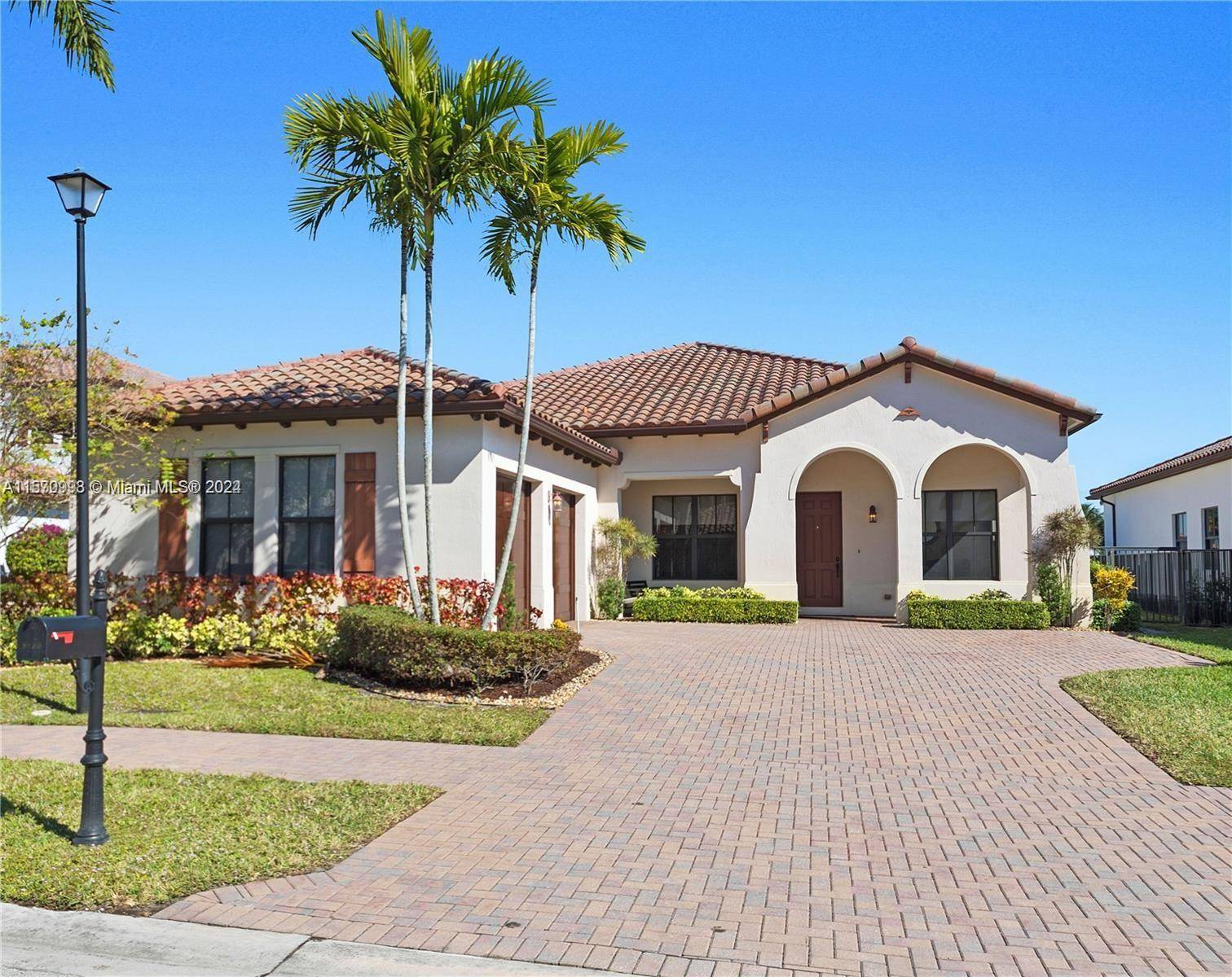 GREAT OPPORTUNITY IN COOPER CITY'S MOST DESIRABLE GATED COMMUNITY.