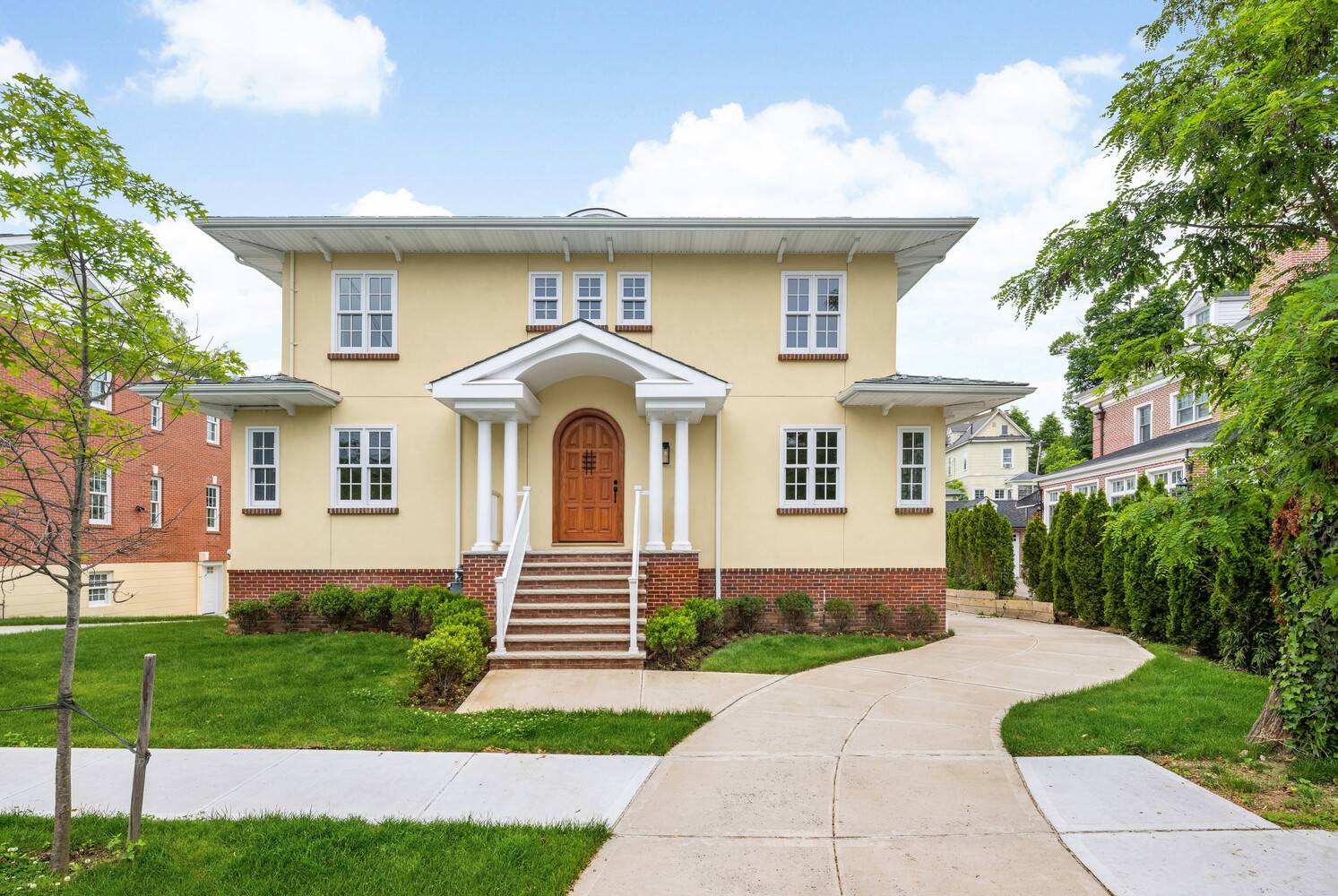 New Construction Luxury Haven by the Bay Step into timeless elegance and modern comfort in this newly built, never before lived in 4 bedroom, 3 bathroom Colonial boasting over 4, ...