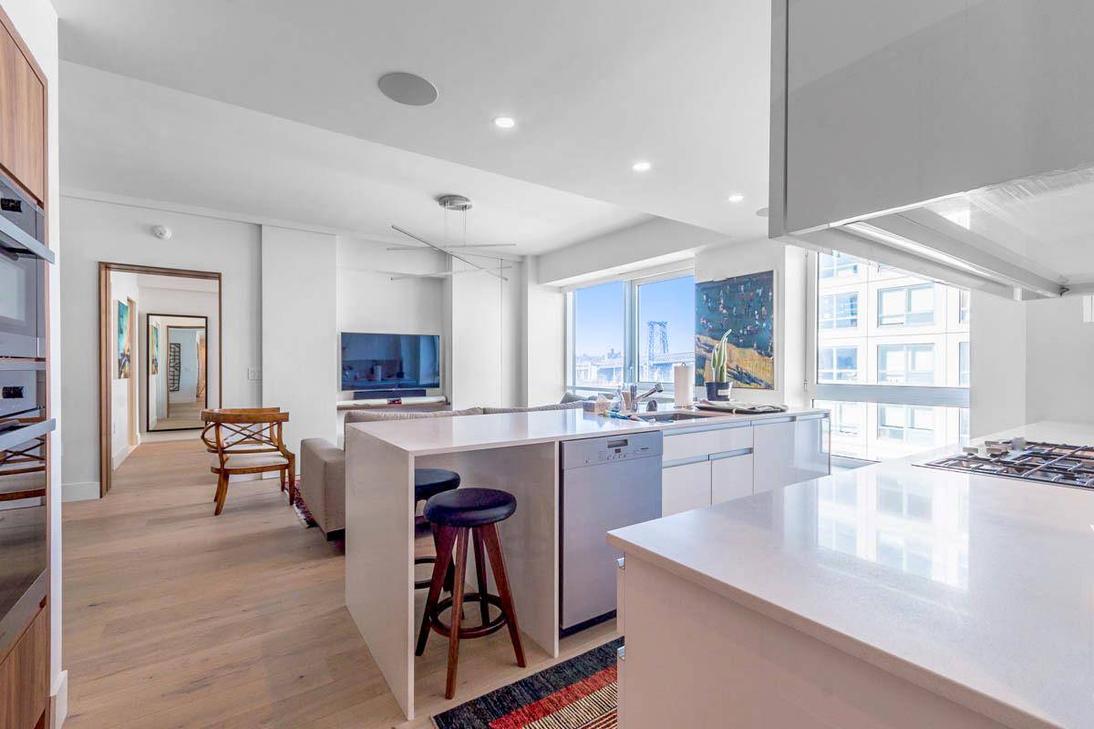 2 Bedroom Apartment Rental in Williamsburg2 Bedrooms, 2 Bathrooms Sleeps 4Experience Brooklyn like a local when you rent this 2 bedroom 2 bath apartment located in a doorman, elevator building ...