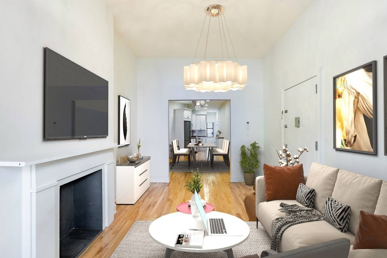 Beautifully renovated and charming 1 bedroom sits on the first floor of this 8 unit Co op in Park Slope.