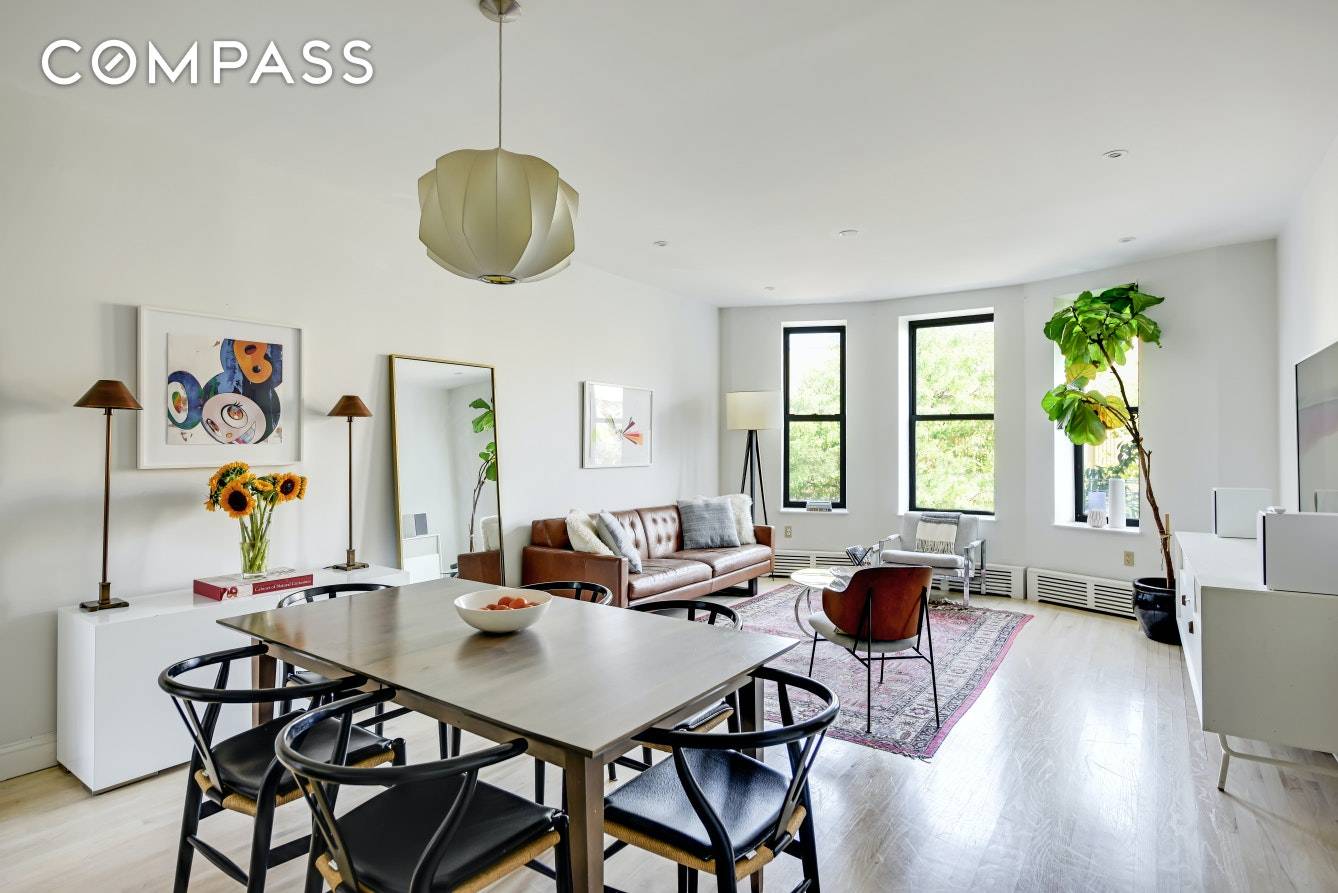 Live in a boutique condo at the crossroads of historic Park Slope and Prospect Heights in this turn key, three bed, two bath home in a beautiful limestone building.