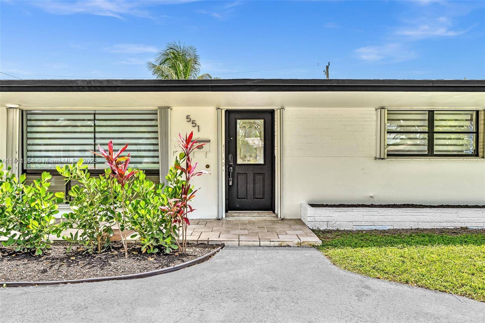 Welcome to 551 S Crescent Dr, Hollywood, FL 33021 7501, a fully renovated and modern single family home.
