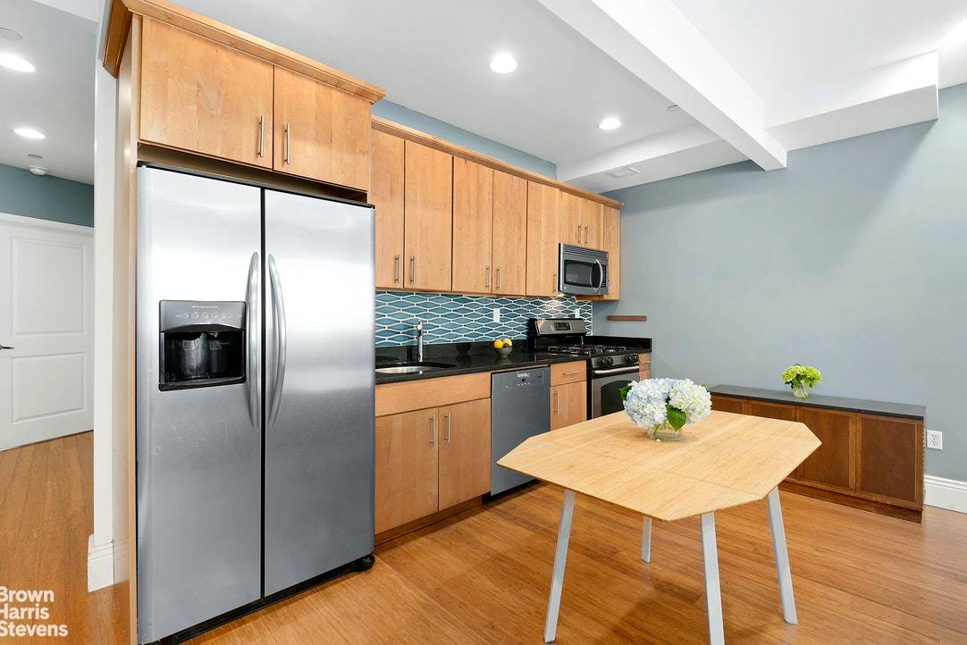 Welcome to 527 Vanderbilt Avenue the condo that offers comfort and convenience.