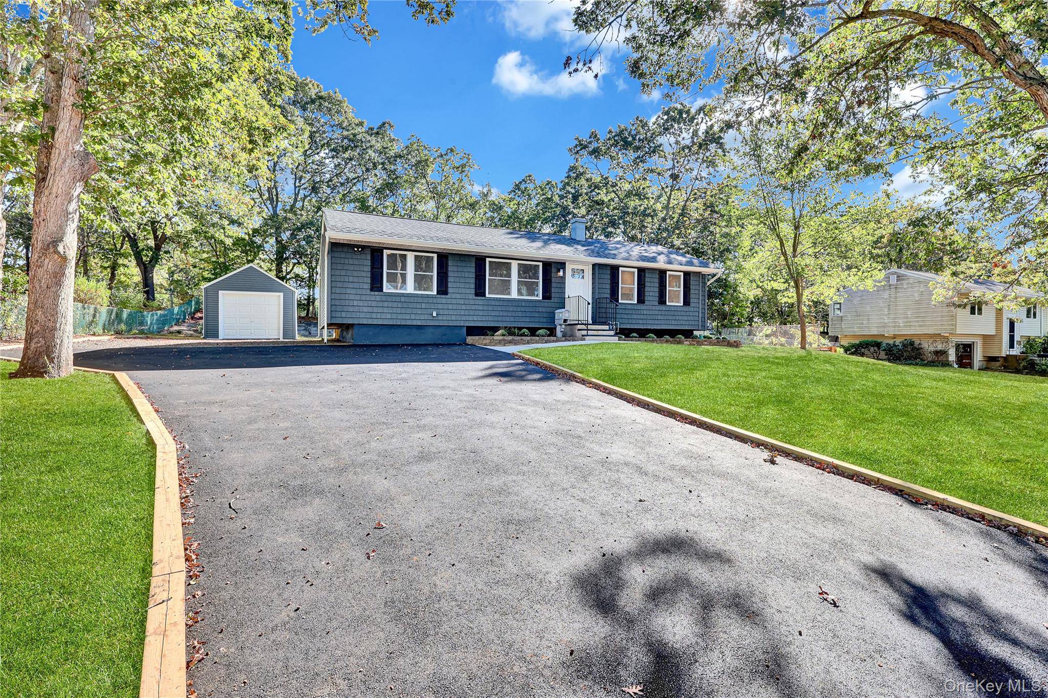 Move right into this 3 bedroom, 2 Bathroom, Ranch style home, with full basement, updated kitchen w quartz counter and stainless steel appliances, updated bathrooms, new flooring carpeting, fresh paint, ...