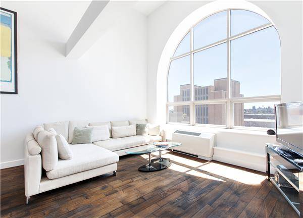 Just reduced ! Gorgeous loft duplex apartment rental at The Powerhouse, luxury condo in LIC.