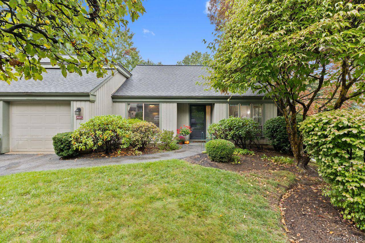 Make this Armonk one level end unit yours today !