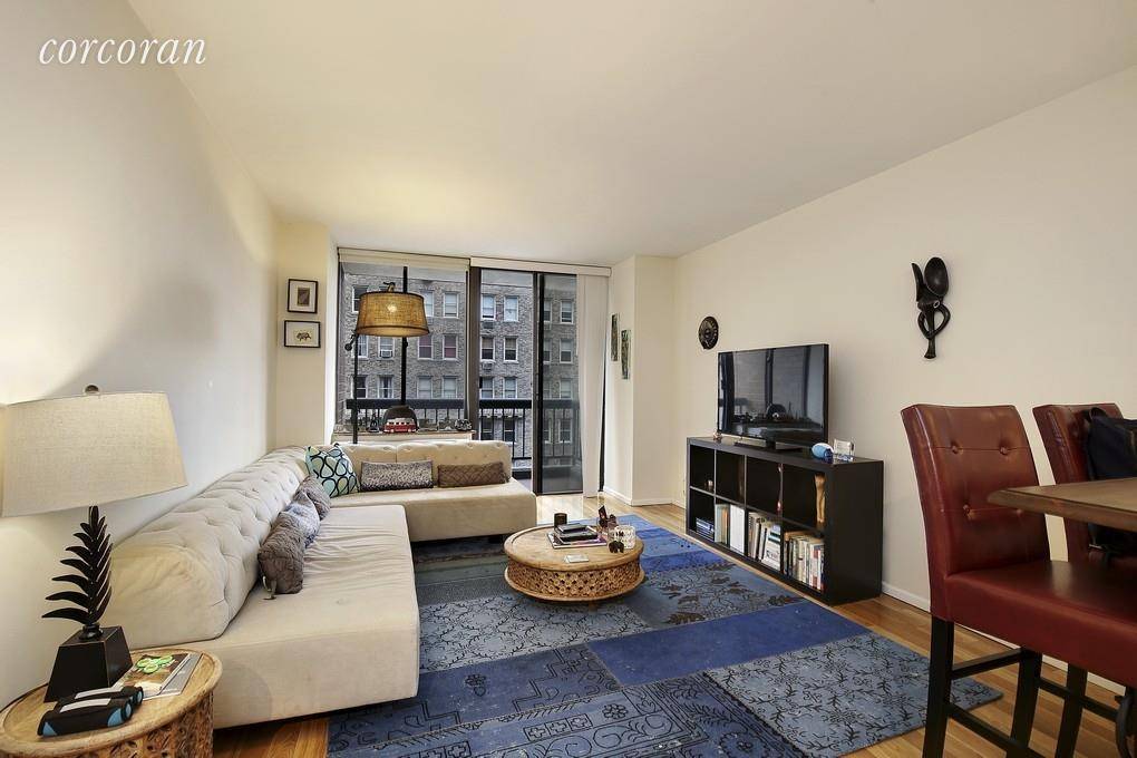 HANDS DOWN THE BEST UWS ONE BEDROOM CONDO VIEW APARTMENT ON PRIME MUSEUM BLOCK FOR UNDER 1M !
