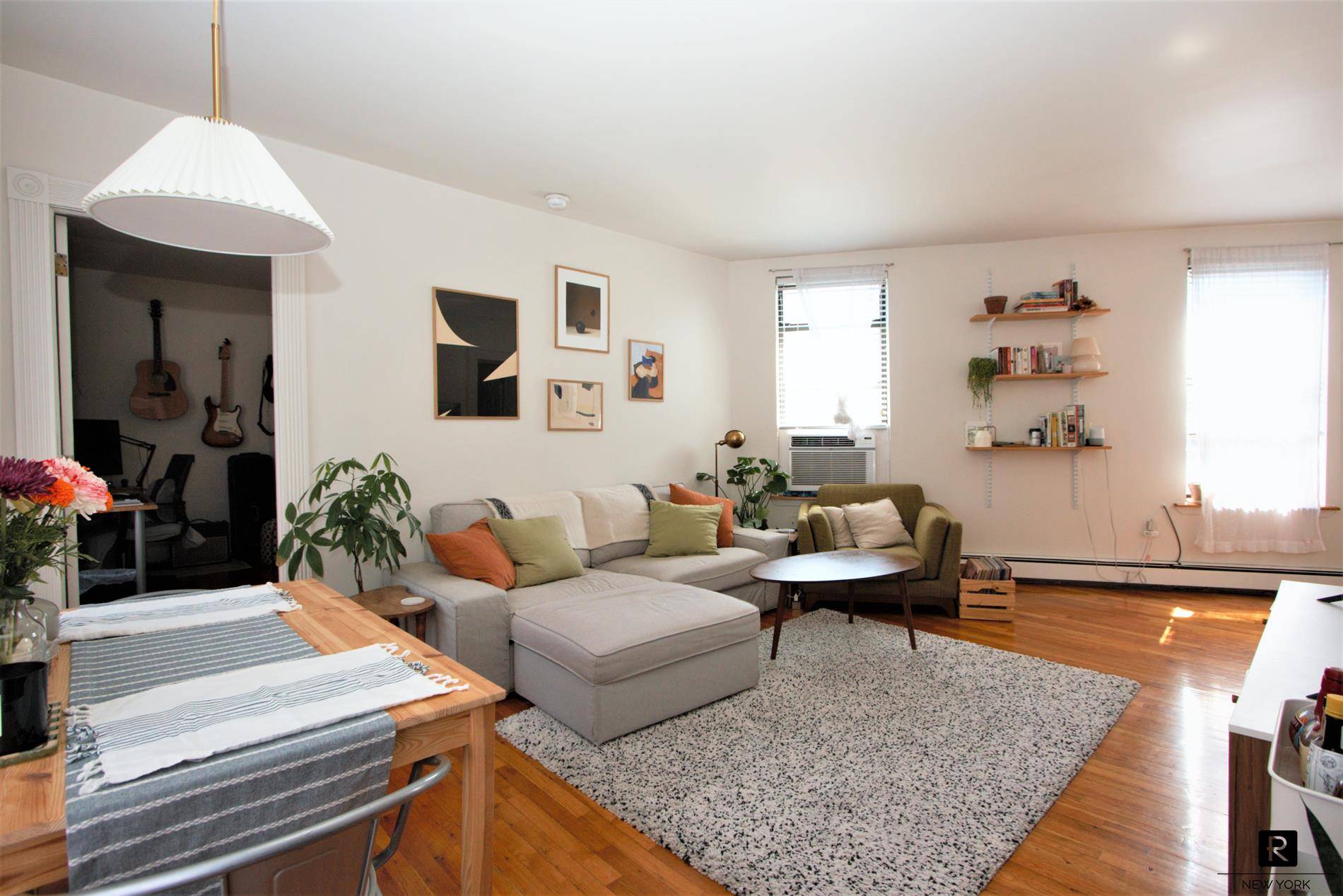 PET FRIENDLY Spacious 2 BED Steps to the 2 3 Subway in the Prime of Park Slope North on Tree Lit Bergen Street.