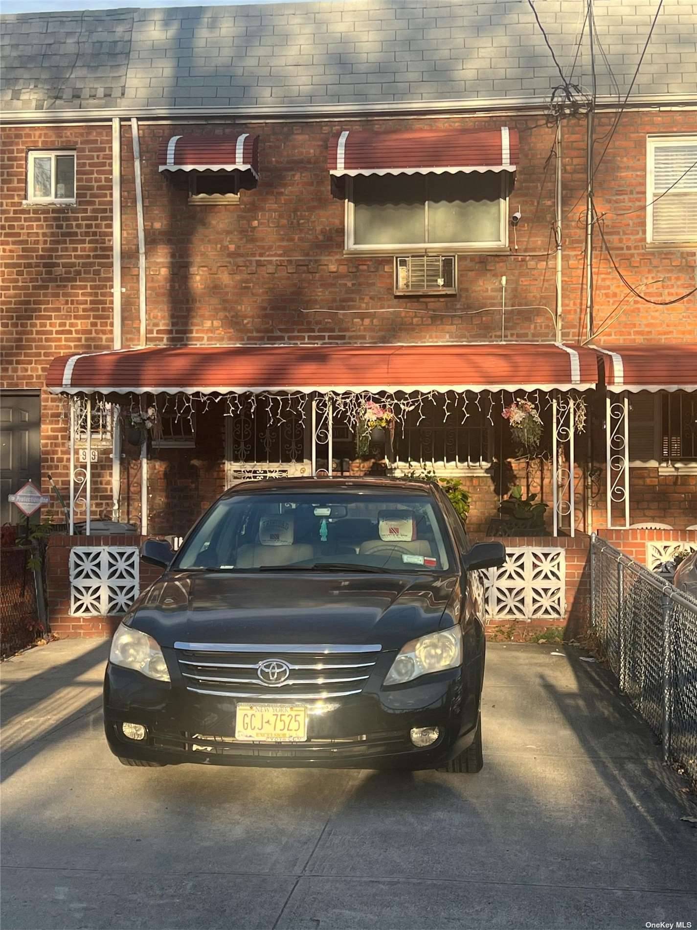 Well maintained single family in East New York, Brooklyn.