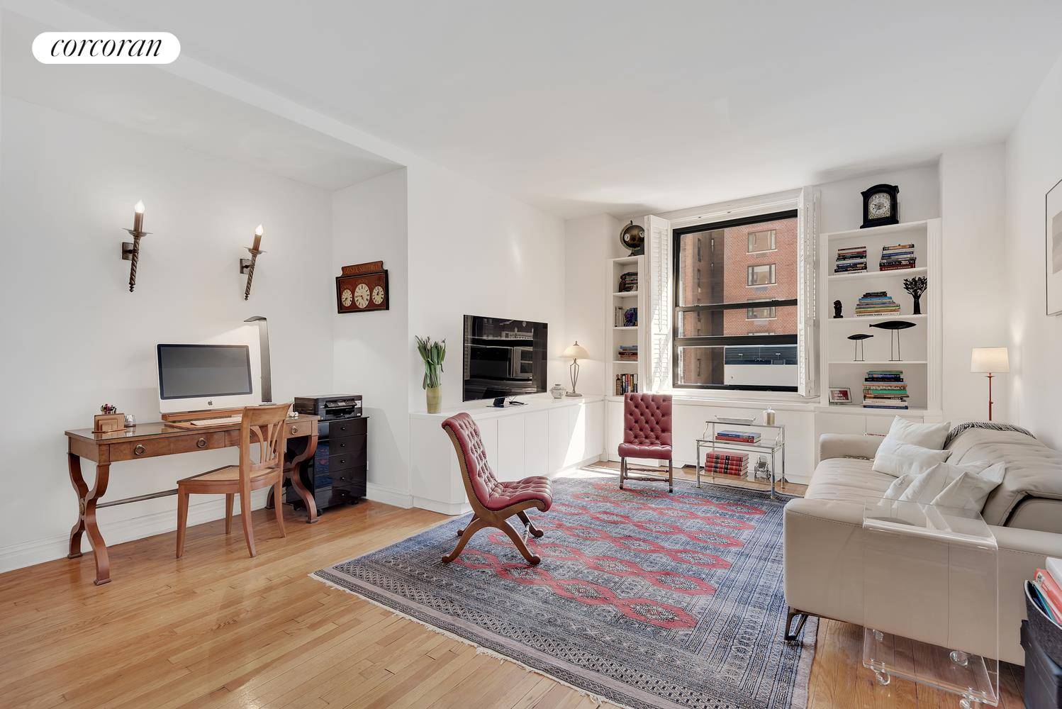 Apartment 5H at 1040 Park Avenue is a lovely, sun filled one bedroom, one bathroom home with oversized windows, hardwood floors, generous storage, very spacious rooms, a beautifully renovated full ...