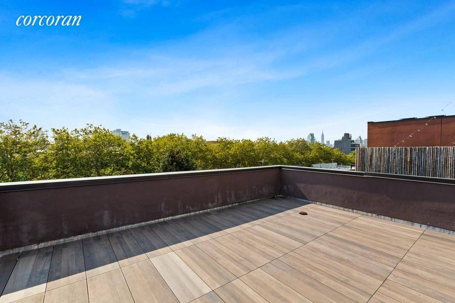 Be the first to rent Penthouse Duplex 4B with an enormous private roof deck !