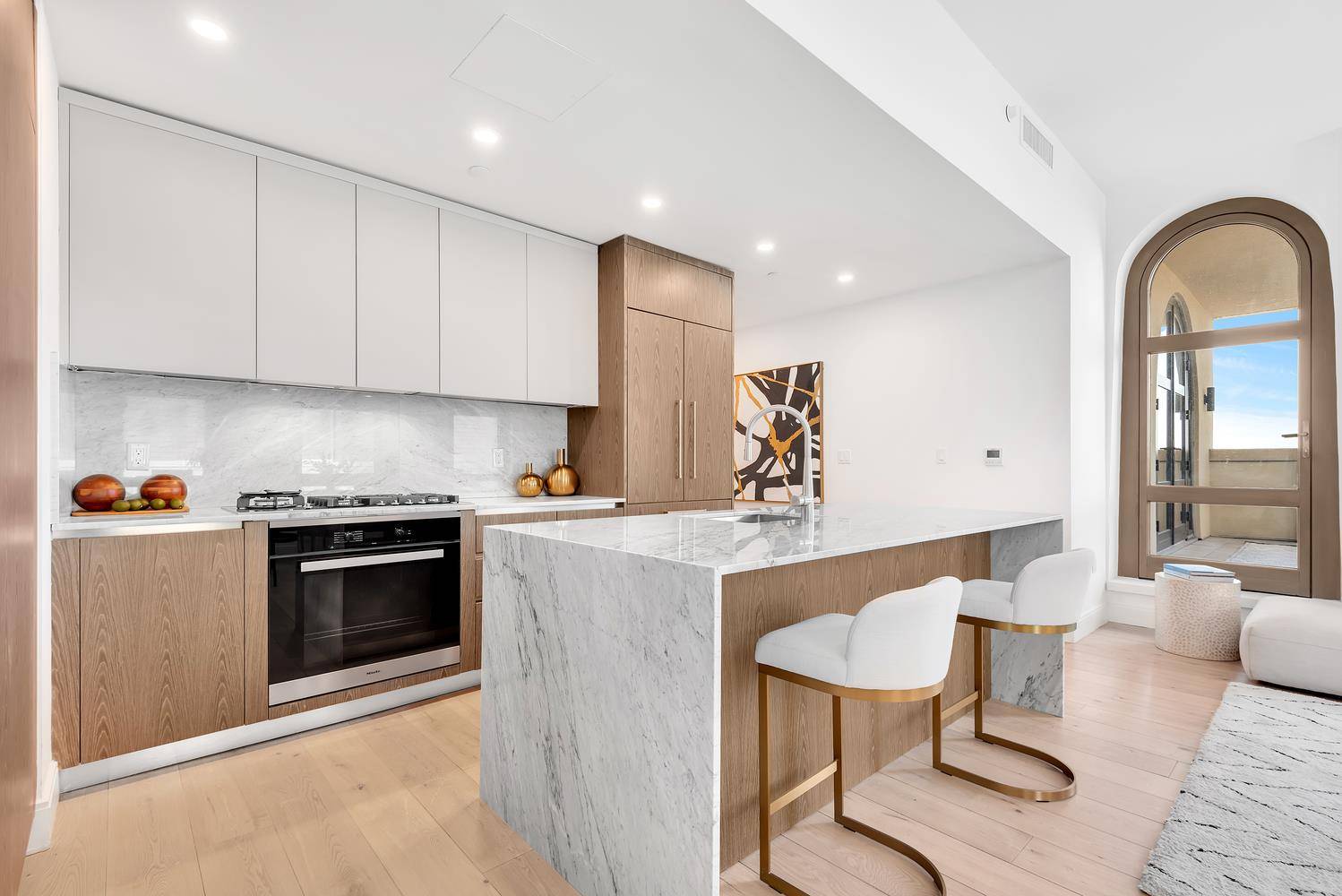 PENTHOUSE WITH PARKING amp ; STORAGE AVAILABLE Fine design meets glorious outdoor space in this exquisite modern home at Luna Gowanus, a distinctive collection of 39 luxury condo residences by ...