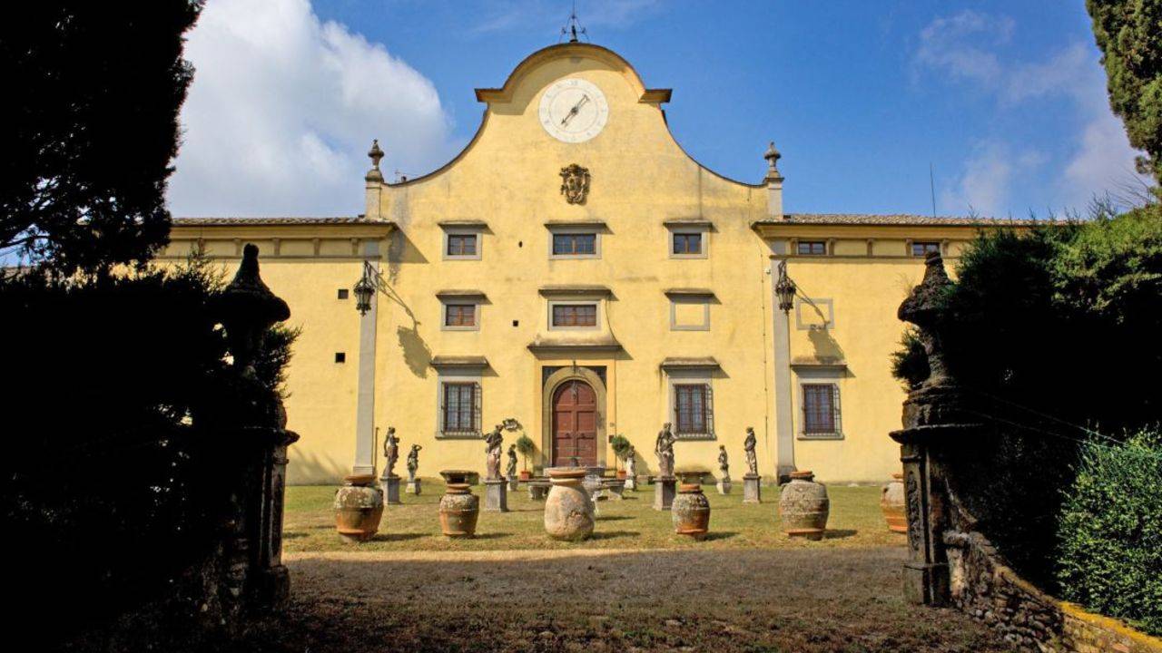 Florence, estate with noble villa, garden, outbuildings and Renaissance church for sale Florentine Chianti